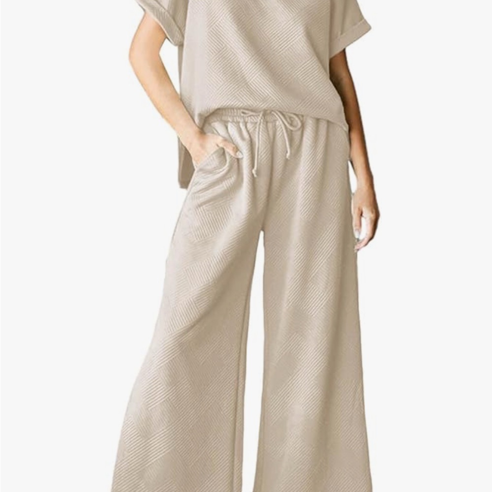 Amazon Beige Women's Wide-Leg Pantsuit